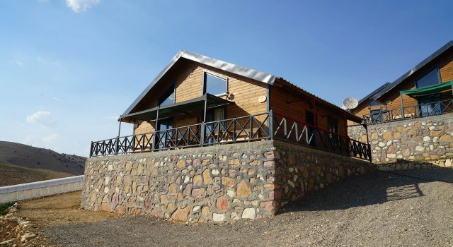 Yedikuyular’ın Bungalov Evleri Ziyaretçilerine Hazırlanıyor