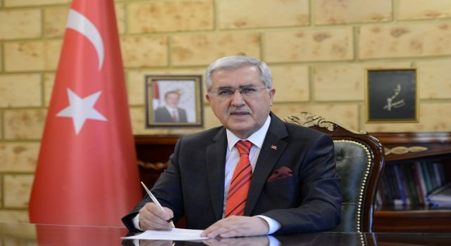 Rektör Can, TRT Çukurova Radyosunda