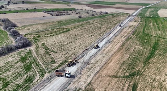 Büyükşehir, Afşin’de 9 Mahalleye Ulaşım Sağlayan Yolu Yeniliyor