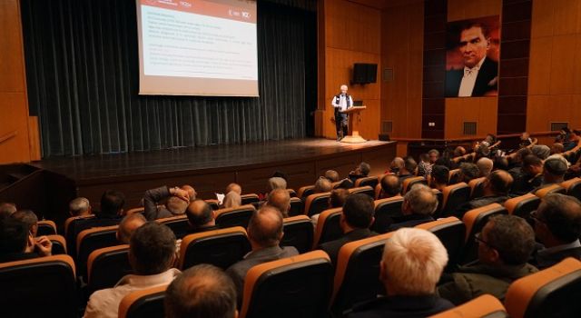 Zeytin Üretimine Değer Katacak Seminer Büyük İlgi Gördü