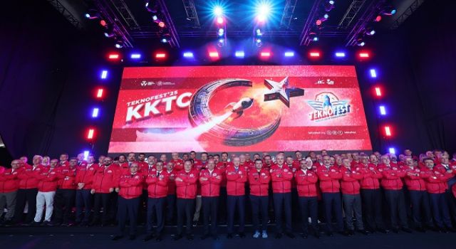 Rektör Prof. Dr. Alptekin Yasım, TEKNOFEST KKTC 2025 Ödül Töreni’ne Katıldı