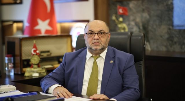 ÜSTAT NECİP FAZIL KISAKÜREK, KAHRAMANMARAŞ’IN BAĞRINDAN ÇIKMIŞ, TÜRKİYE'NİN DÖRT BİR YANINDA GÖNÜLLERE TAHT KURMUŞ BİR FİKİR ÇINARIDIR