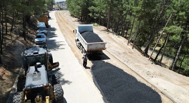 DULKADİROĞLU BELEDİYESİ’NDEN PINARBAŞI MAHALLESİNDE ASFALT ÇALIŞMASI