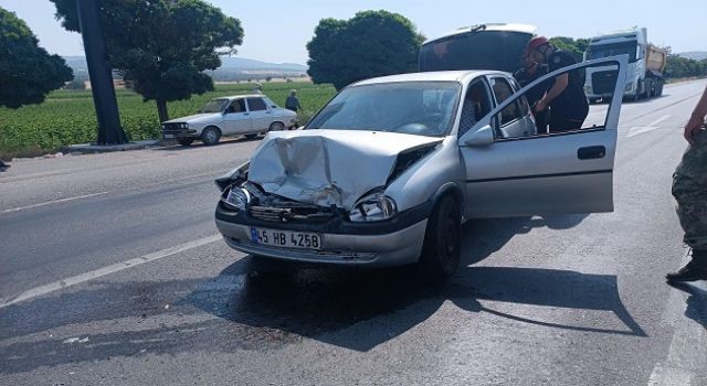 Kahramanmaraş’ta otomobil traktör römorkuna çarptı: 1 yaralı
