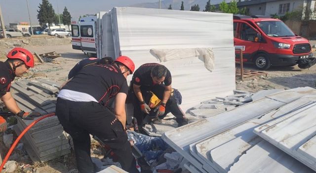 Kahramanmaraş’ta üzerine mermer düşen işçi hayatını kaybetti
