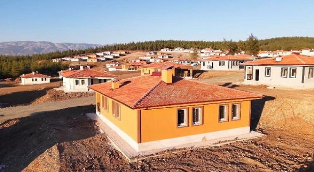 Tevekkeli Mahallesi'nde Deprem Konutları Teslim Edildi