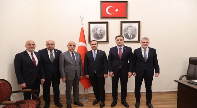 AK Parti Kahramanmaraş Heyeti, Sanayi ve Teknoloji Bakanı Kacır ile Görüştü