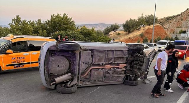 Kahramanmaraş’ta otomobil takla attı: 2 yaralı