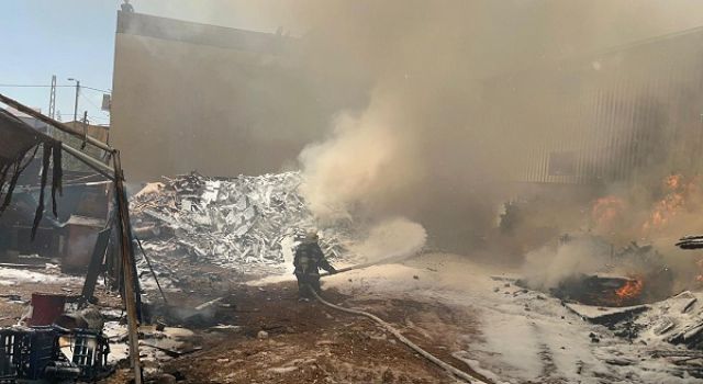 Kahramanmaraş’ta ahşap palet üretim tesisinde yangın