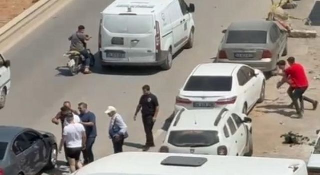 Kahramanmaraş’ta trafikte motokuryeye acımasız saldırı 