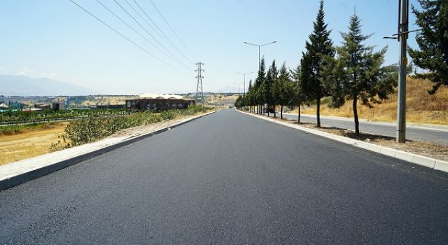 Kavlaklı OSB ve Mahallelere Ulaşım Sağlayan Yol Yenilendi