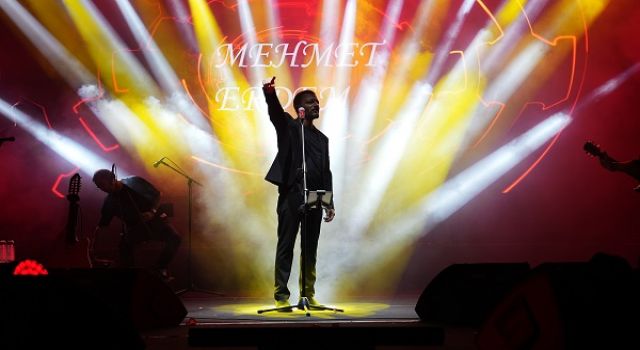 Mehmet Erdem’le KAFUM Açık Hava Korosuna Dönüştü