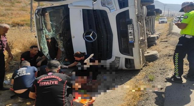 Devrilen tır sürücü ağır yaralandı 