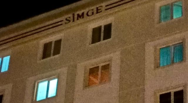 Kahramanmaraş’ta gece lambası itfaiye ekiplerini alarma geçirdi 