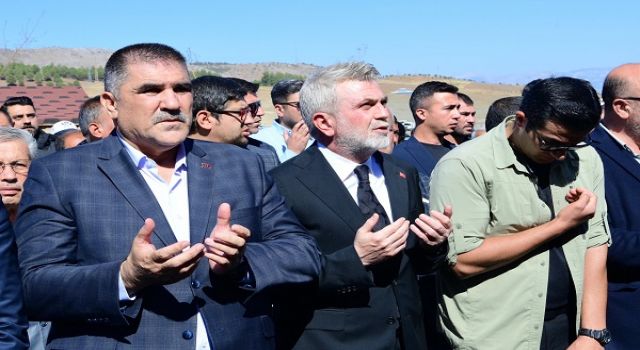 Başkan Görgel, Türkoğlu Belediye Başkanı Karaca’nın Acısını Paylaştı