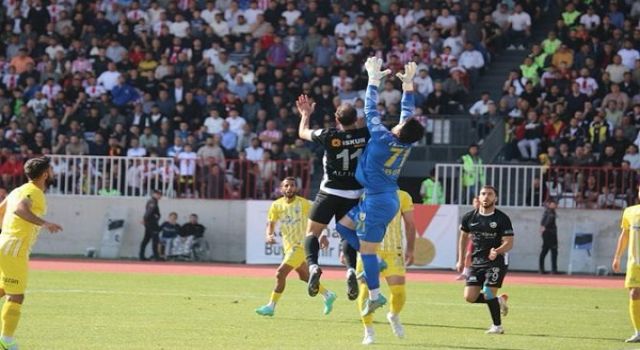 Akedaş İstiklalspor, Muşspor’u 2-0’la Geçti