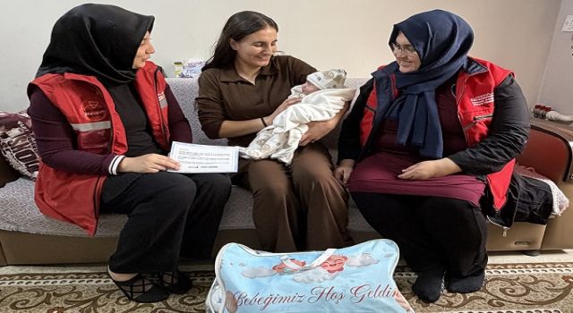 Büyükşehir, Ailelere Desteğini Sürdürüyor