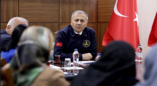 DIŞİŞLERİ BAKANI ALİ YERLİKAYA; YALAN SİZİN AĞZINIZA YUVA YAPMIŞ !