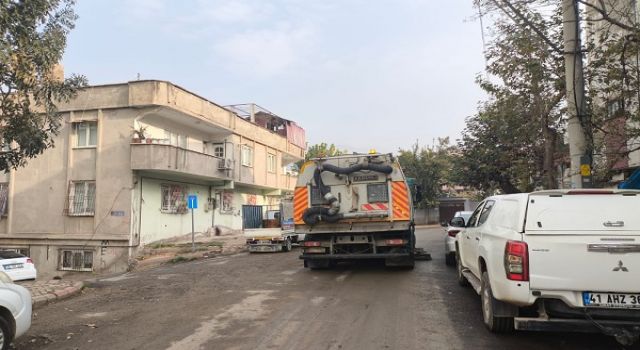 DULKADİROĞLU BELEDİYESİ, UMUT KONTEYNER KENT VE İLÇE GENELİNDE TEMİZLİK ÇALIŞMALARINI SÜRDÜRÜYOR