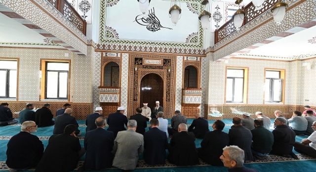 Dulkadiroğlu Hacı Osman Uğur Camii Hizmete Açıldı