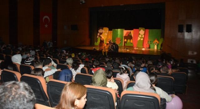 “Geri Dönüşüm Ormanı” ile Çocuklar Hem Eğlendi Hem de Öğrendi