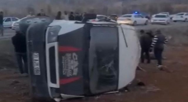 İşçileri Taşıyan Minibüs Devrildi: 2 Ölü, 7 Yaralı