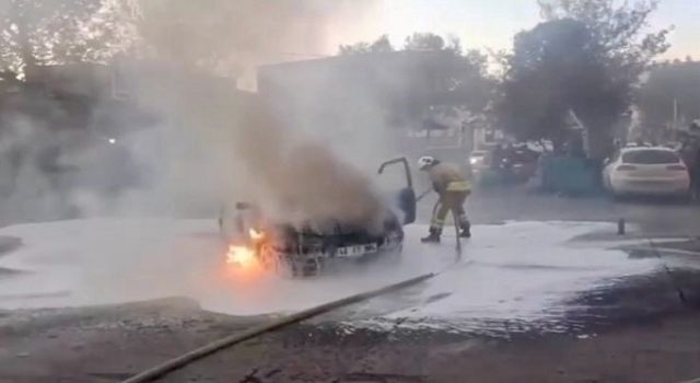 Kahramanmaraş’ta otomobil yangını