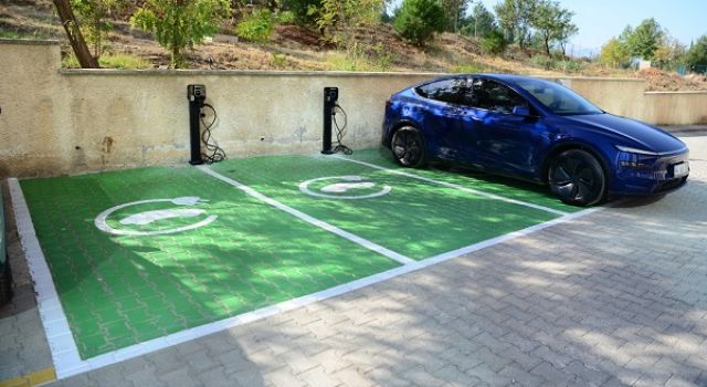 KSÜ Kampüsüne 8 Adet Elektrikli Araç Şarj İstasyonu Kuruldu