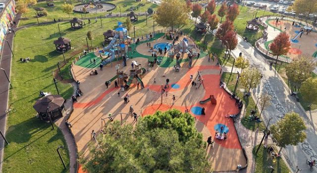 Aliya İzzetbegoviç Millet Bahçesi Yenilenen Yüzüyle Beğeni Topluyor