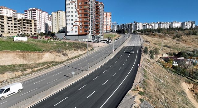 Bahçeci Hoca Bulvarı, Güçlendirmenin Ardından Yeniden Trafiğe Açıldı