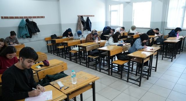 Büyükşehir, Gençleri Sınav Maratonuna Hazırlıyor