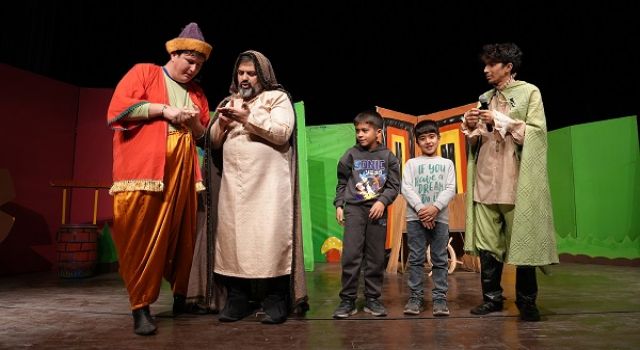 Büyükşehir, Miniklere Hafta Sonu Tiyatro Şöleni Yaşattı