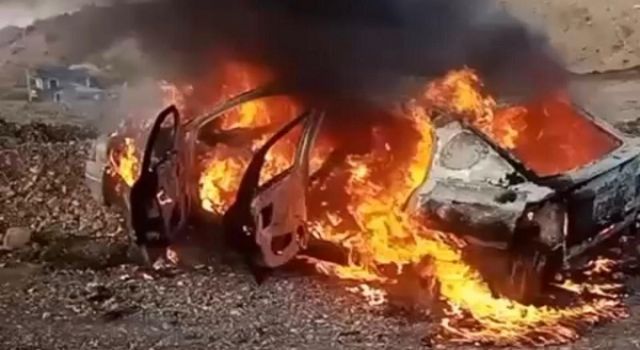 Kahramanmaraş’ta otomobil demir yığınına döndü