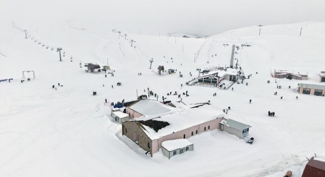 Akdeniz’in Kayak Merkezi Yedikuyular’a Yoğun İlgi