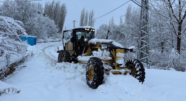 Büyükşehir, Şehirde Kar Mesaisini Sürdürüyor