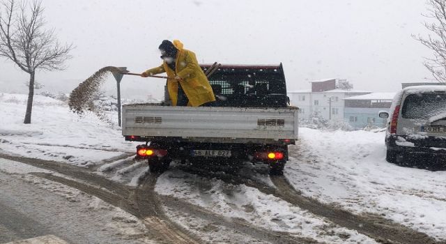 Onikişubat Belediyesi karla mücadelede tam teyakkuzda