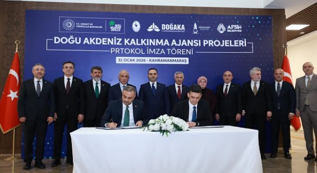 Başkan Toptaş, Bakan Fatih Kacır’ın katıldığı imza töreninde ONİKAD’ın protokolünü imzaladı