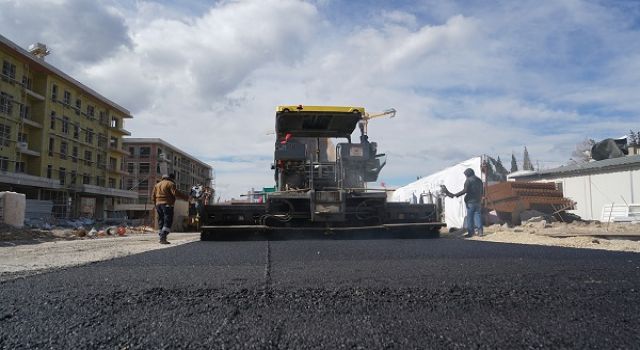 Büyükşehir’den Ali Sezal Bulvarı’na Asfalt