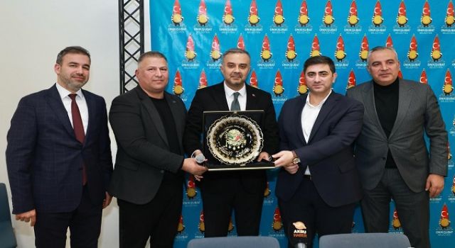 Başkan Toptaş, muhtarlarla iftar sofrasında buluştu