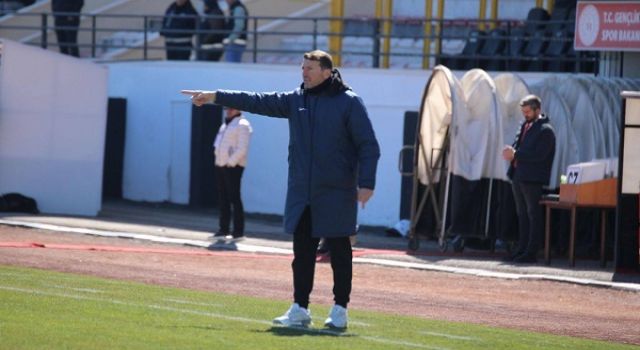 İstiklalspor’da Bayram Bektaş dönemi bitti 