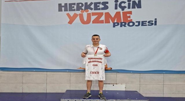 Kahramanmaraşlı yüzücü Doğukan Demir Türkiye şampiyonu oldu