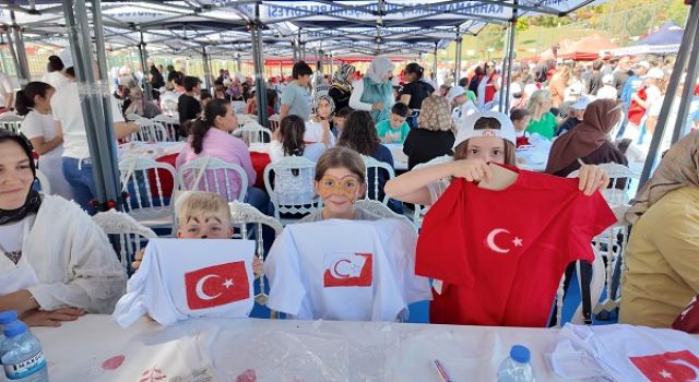 Anne ve Çocuklar, 19 Mayıs’ta Bayrak Temalı Etkinlikte Buluştu