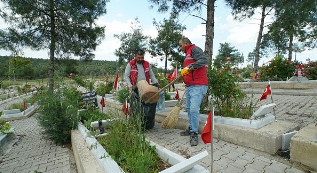 Büyükşehir, Kapıçam Mezarlığı’nı Bayrama Hazırlıyor