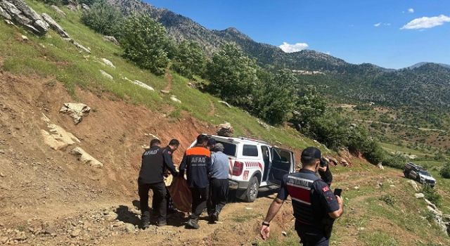 Ayağı Kırılan Yaşlı Kadın İçin Ekipler Seferber Oldu