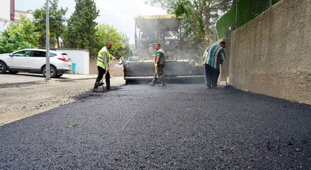 Büyükşehir, Dulkadiroğlu Egemenlik Mahallesi’nde de Asfalt Mesaisine Başladı