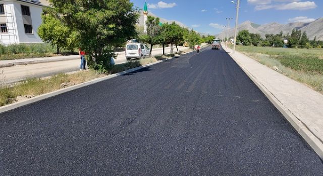 Elbistan İğde’de Ulaşım Atağı; Yürüyüş Yolu Tamam, Asfalt Başladı