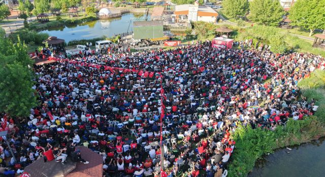 Milli Heyecan Dev Ekranda Yaşandı; Dünya Kupası Coşkusu Millet Bahçesine Taştı