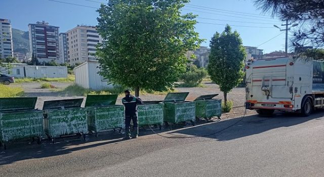 Onikişubat Belediyesi, 288 personel ve 65 araçtan oluşan güçlü ekiple sahadaydı