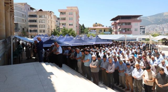 Yangında Hayatını Kaybeden Vatandaşlar Son Yolculuğuna Uğurlandı