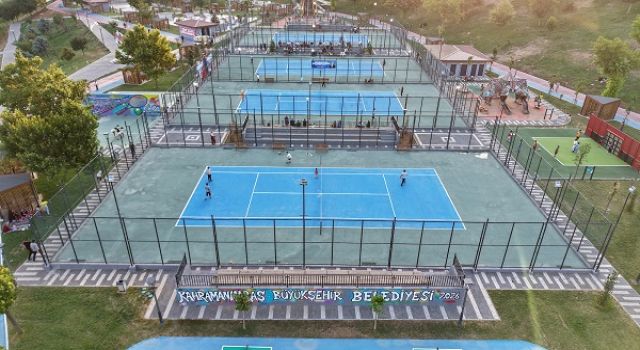 15 Temmuz Spor Vadisi’nde Ödüllü Tenis Turnuvasında Şampiyonlar Belli Oldu
